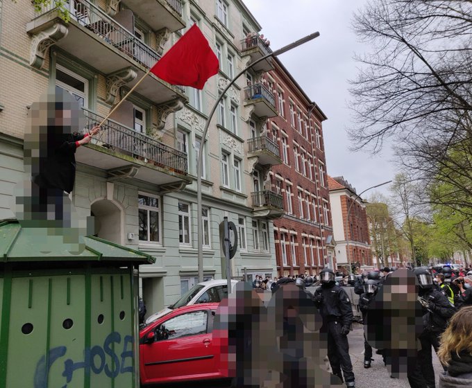 1Mai HH2021 RoteFahne